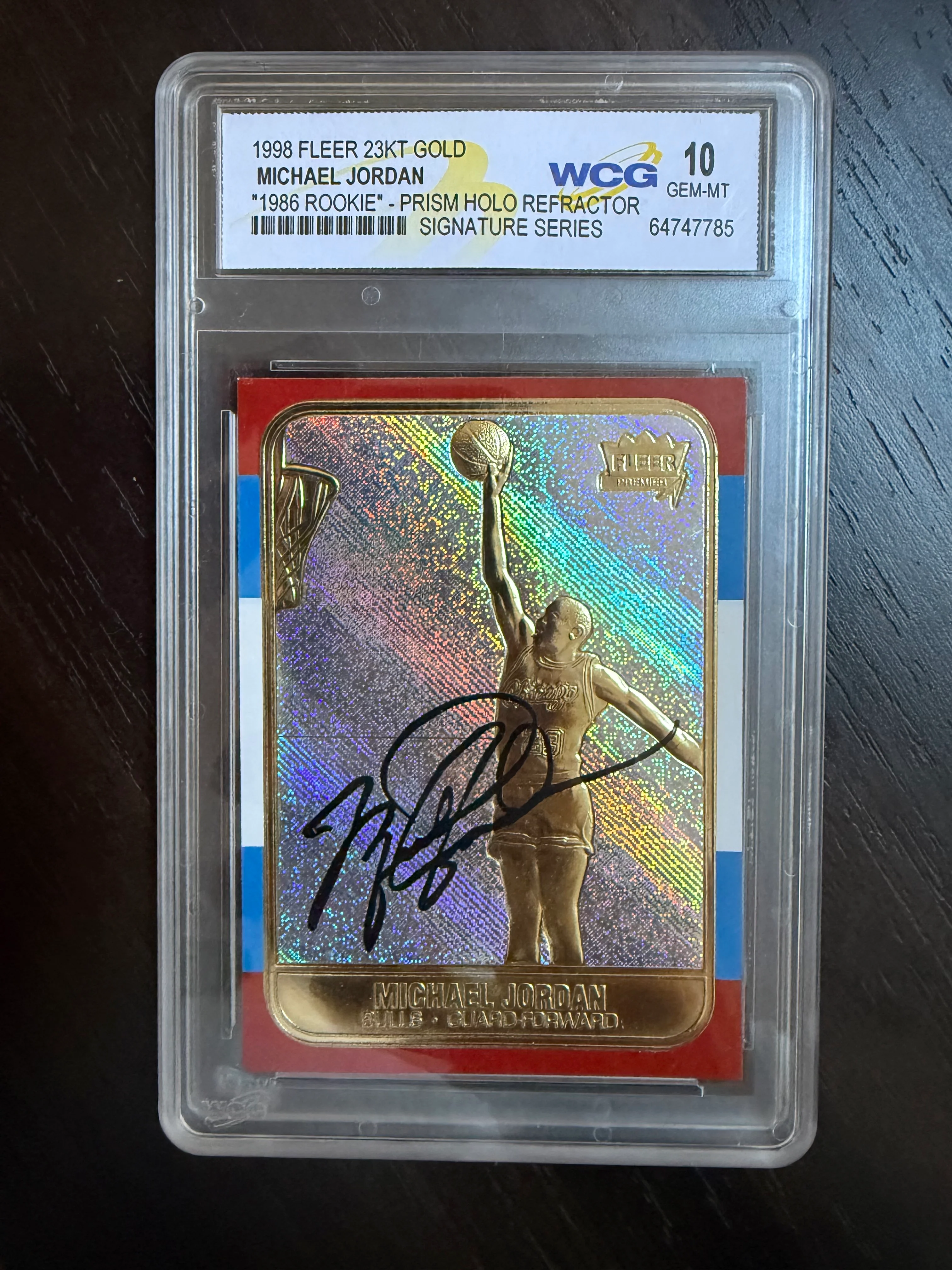 1998 Fleer 23kt Gold Michael Jordan Prism Holo Refractor Facsimile WCG 10