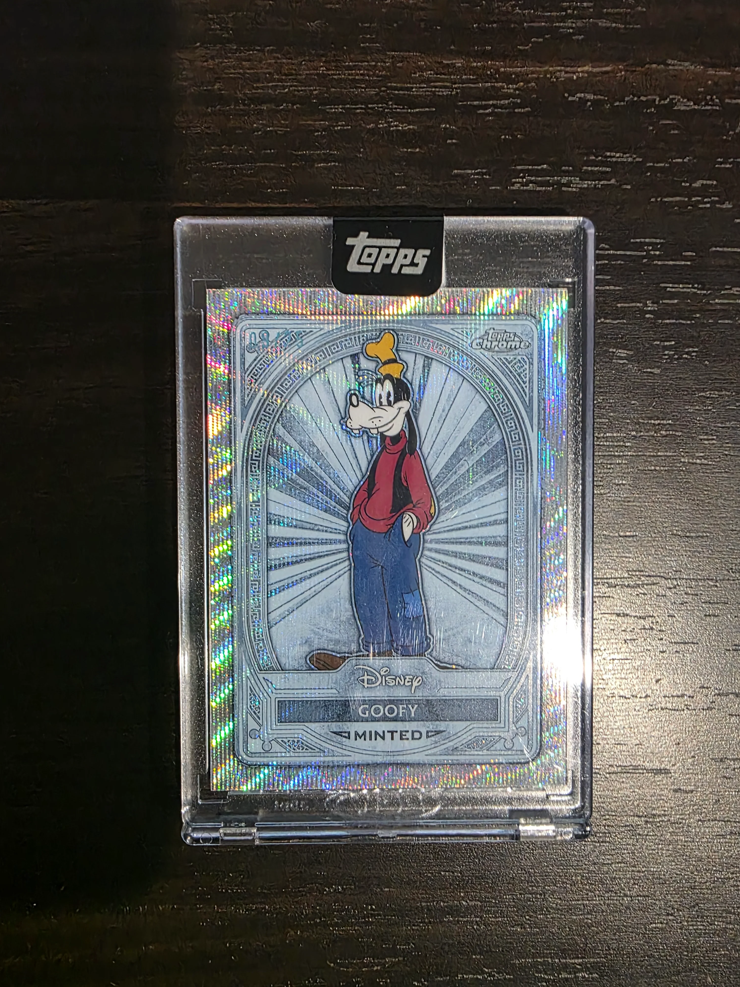 2025 Topps Dinsey Mint #102 Goofy Platinum Wave SSP /25 Encased